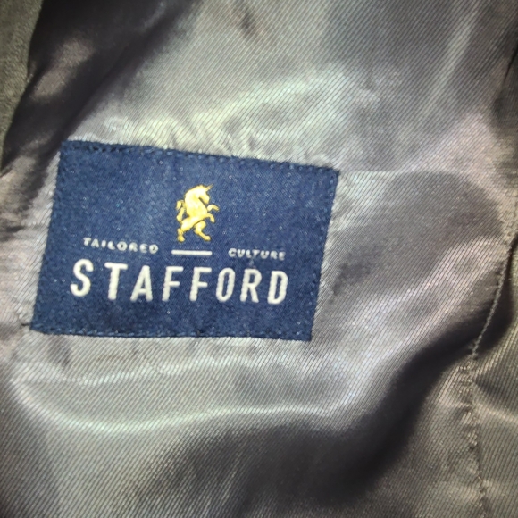 STAFFORD Gray Linen / Cotton Blend Classic Fit 2 Button Sport Coat Size 42S - Picture 2 of 3